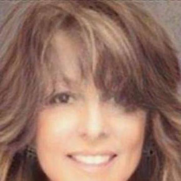 Meet your Posher, Lynda - Picture 1 of 1